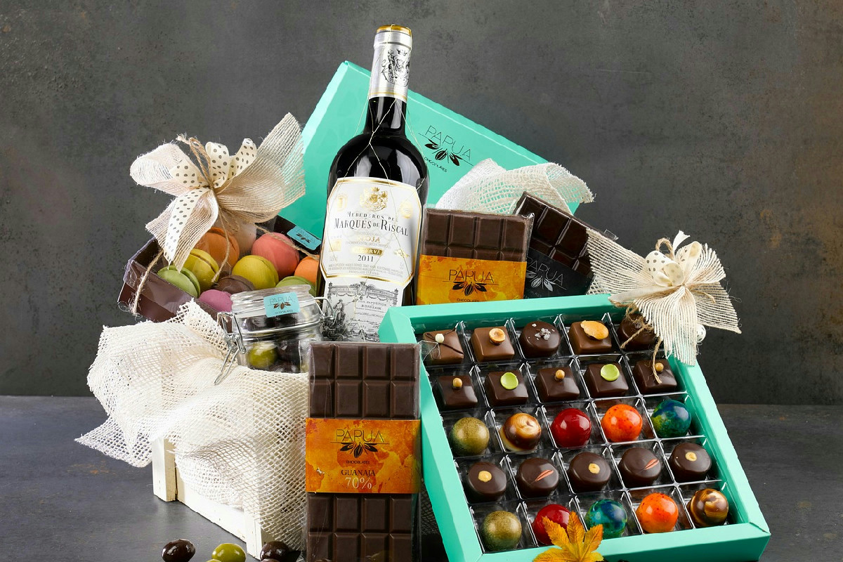 Il cesto natalizio fatto in casa per un regalo speciale che conquista e piace a tutti