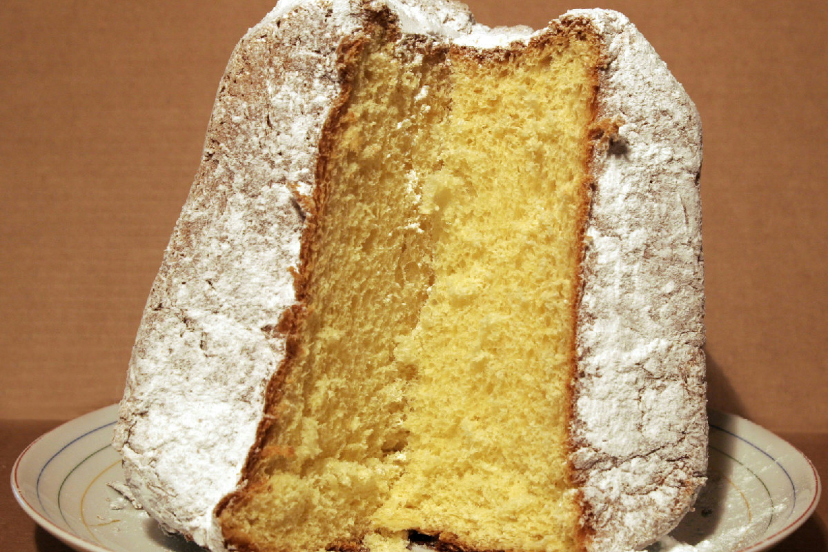 Pandoro vegano soffice e fragrante: la ricetta perfetta per feste leggere e gustose