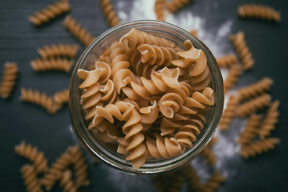 La pasta con farina di grillo conquista le tavole italiane: come cambia il sapore e la cucina quotidiana