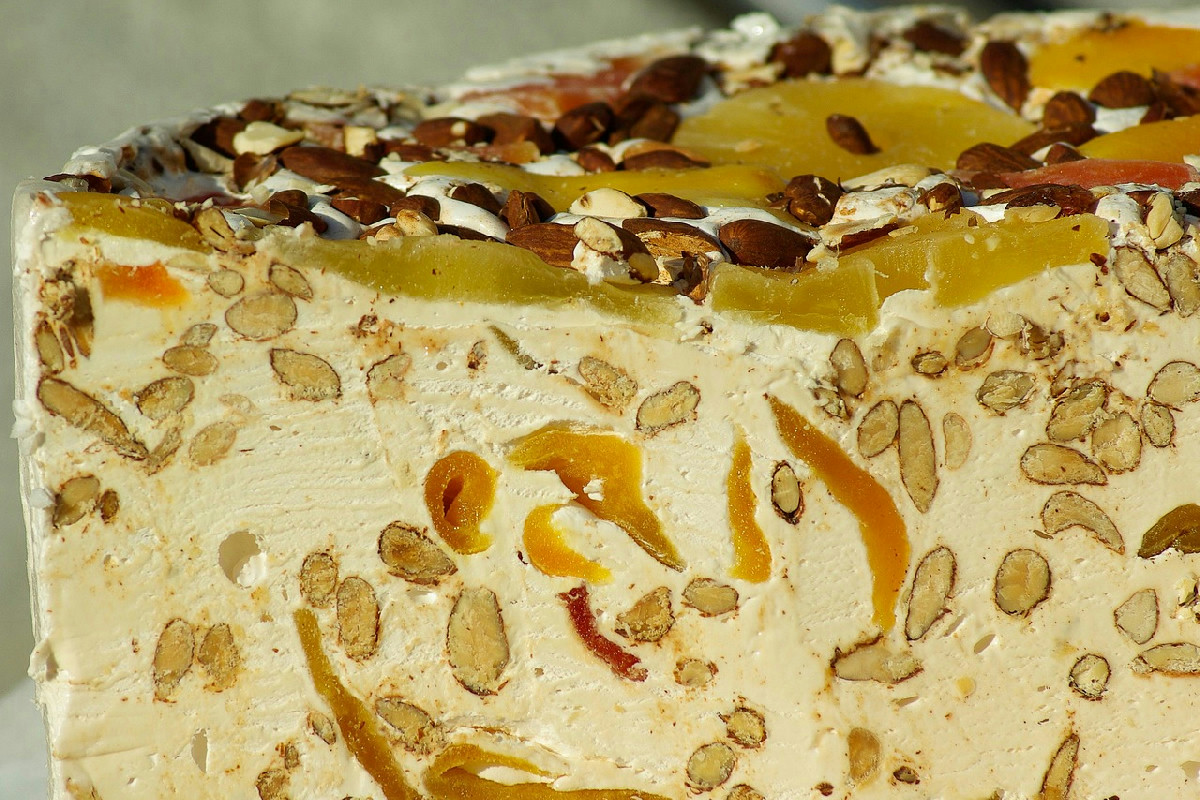 Il torrone al pistacchio con profumo d’autunno: dolce croccante e cremoso da gustare in famiglia