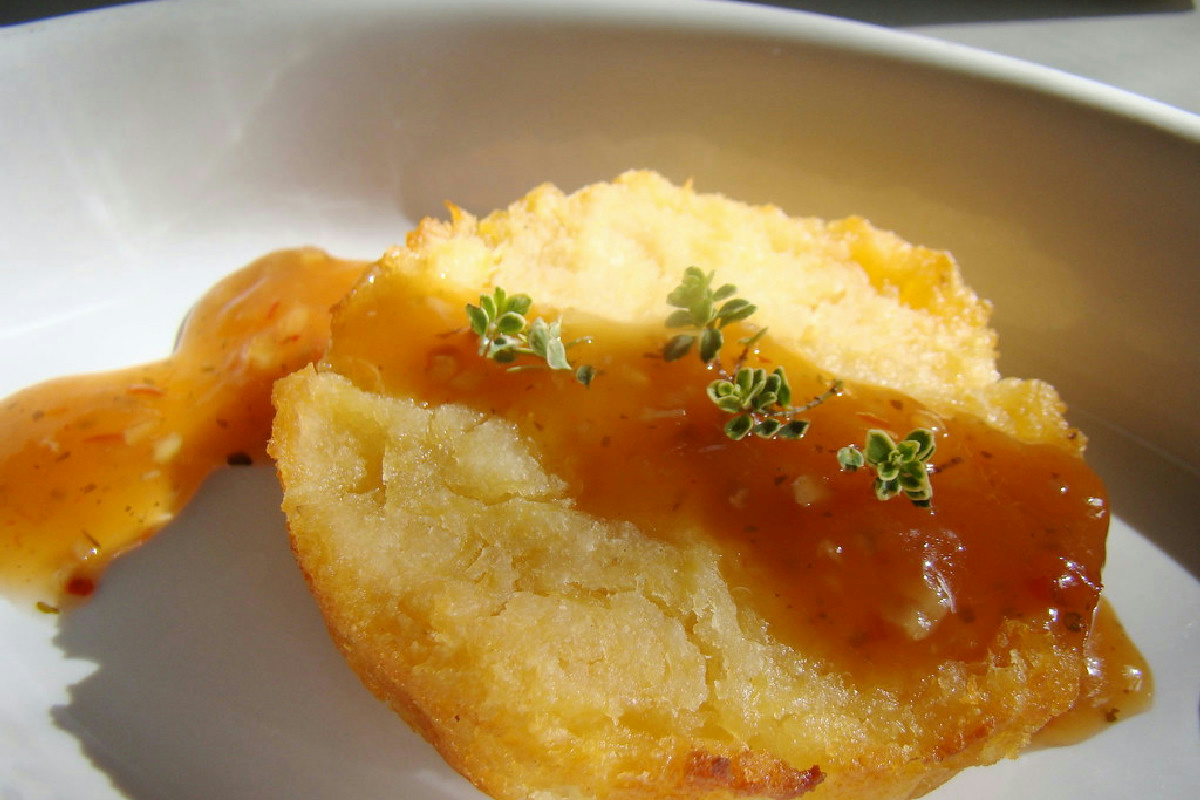 Il segreto per una polenta di patate cremosa e avvolgente ideale per riscaldare ogni occasione