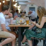 Staccare la spina con cibo, incontri e viaggi: esperienze che rigenerano corpo e mente in pochi giorni